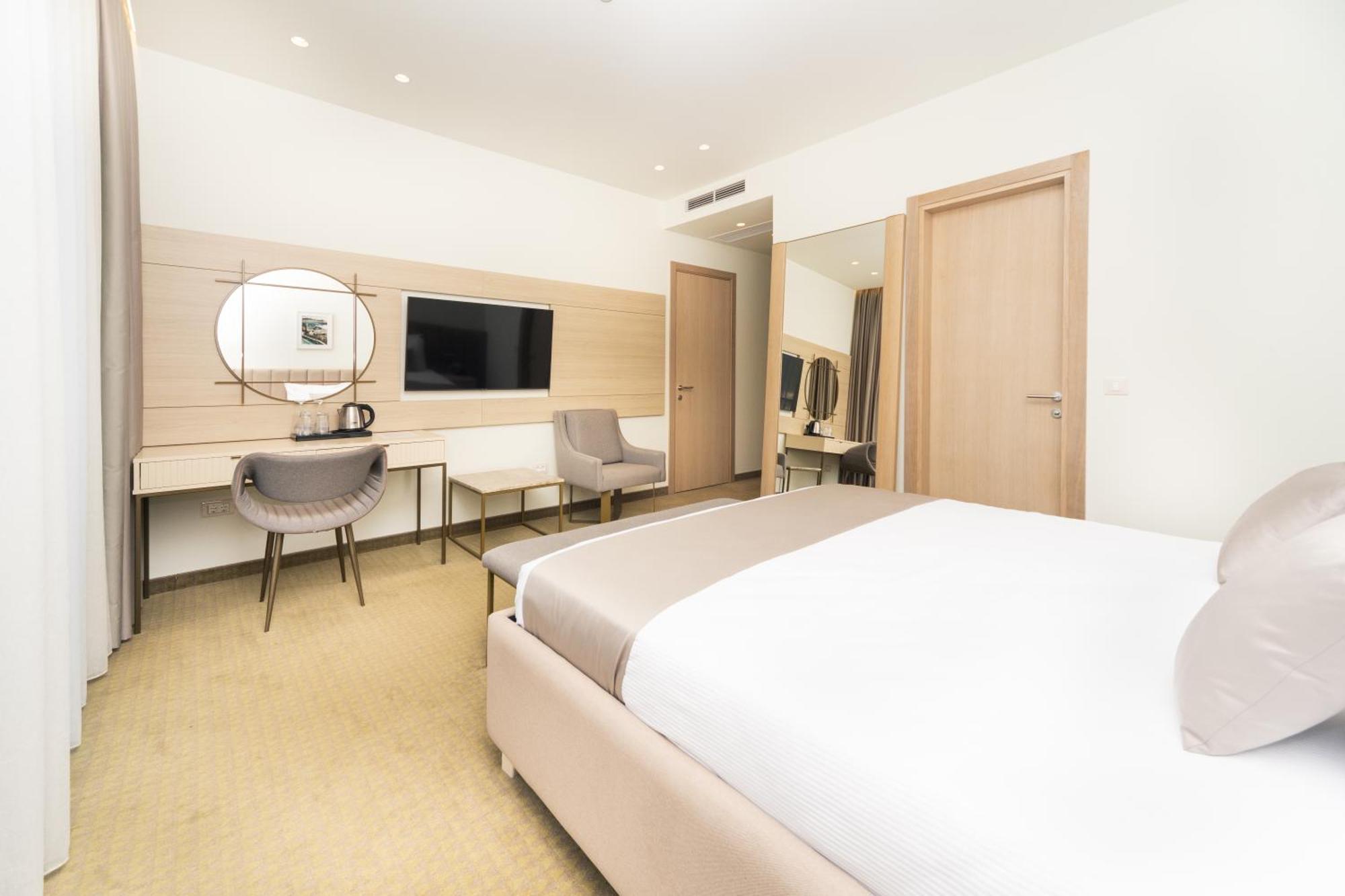 Hotel Pima Budva Eksteriør bilde