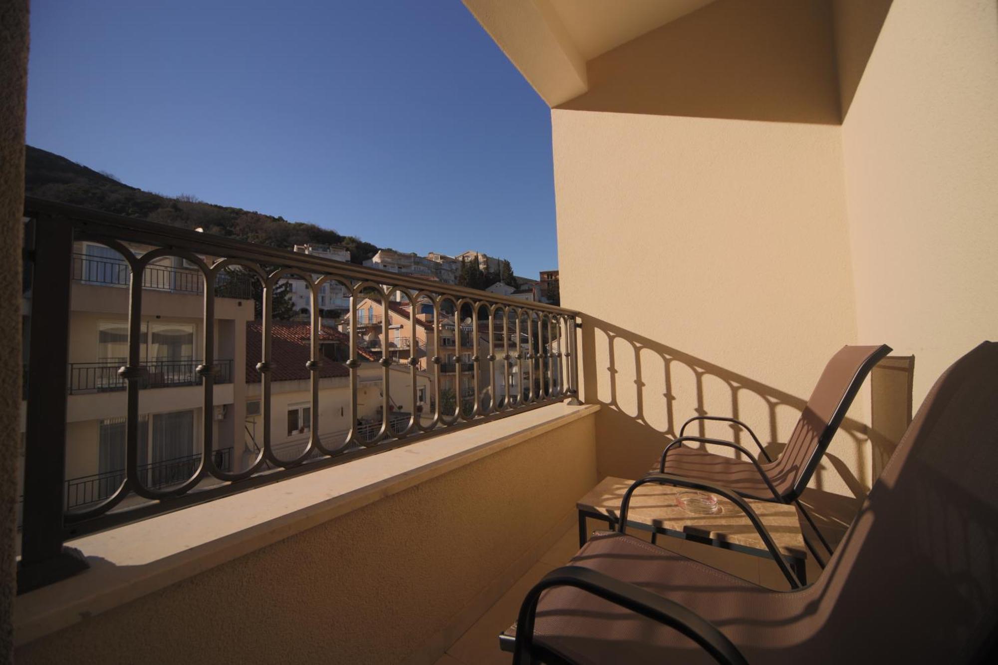 Hotel Pima Budva Eksteriør bilde