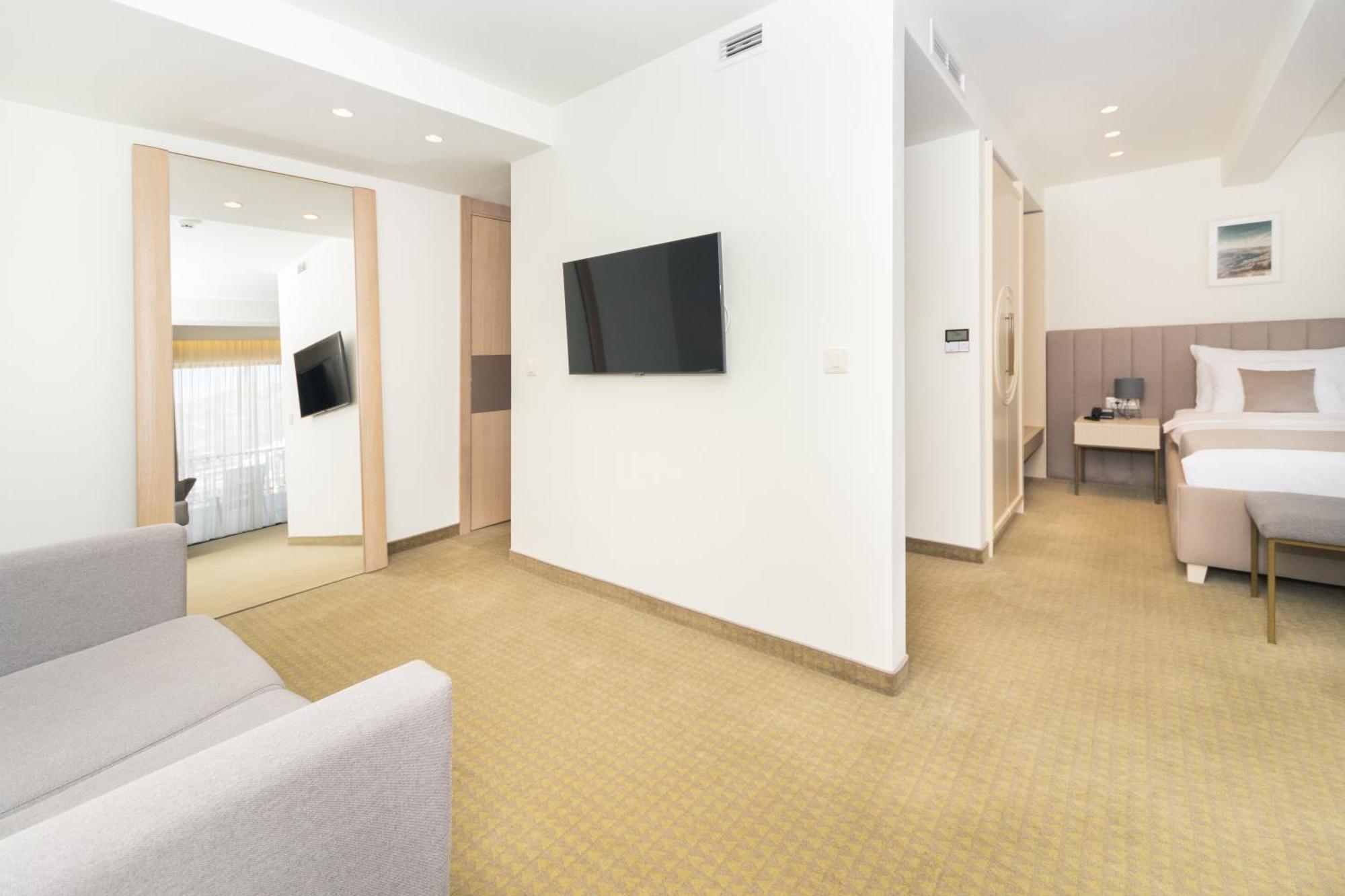 Hotel Pima Budva Eksteriør bilde