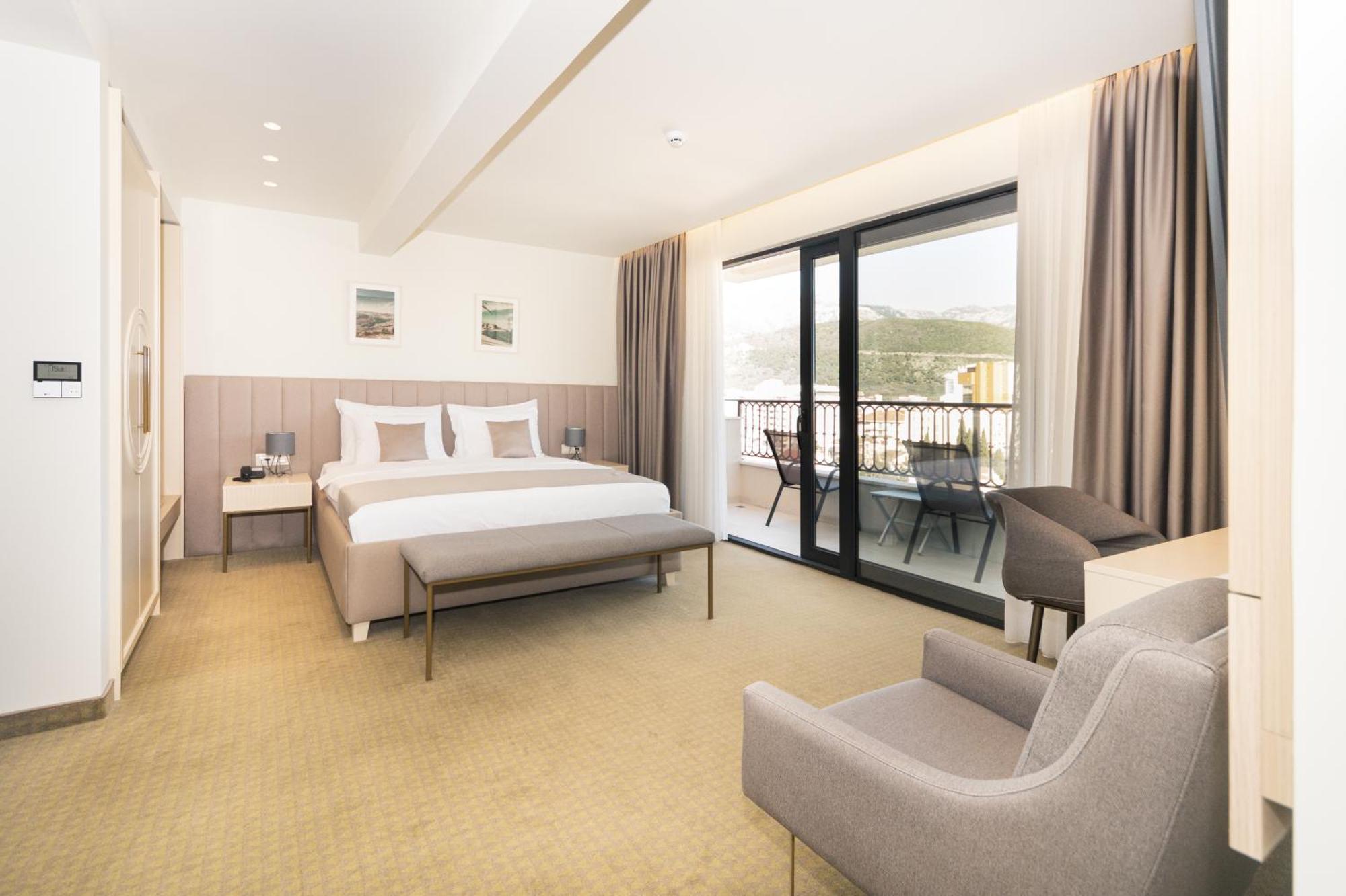 Hotel Pima Budva Eksteriør bilde