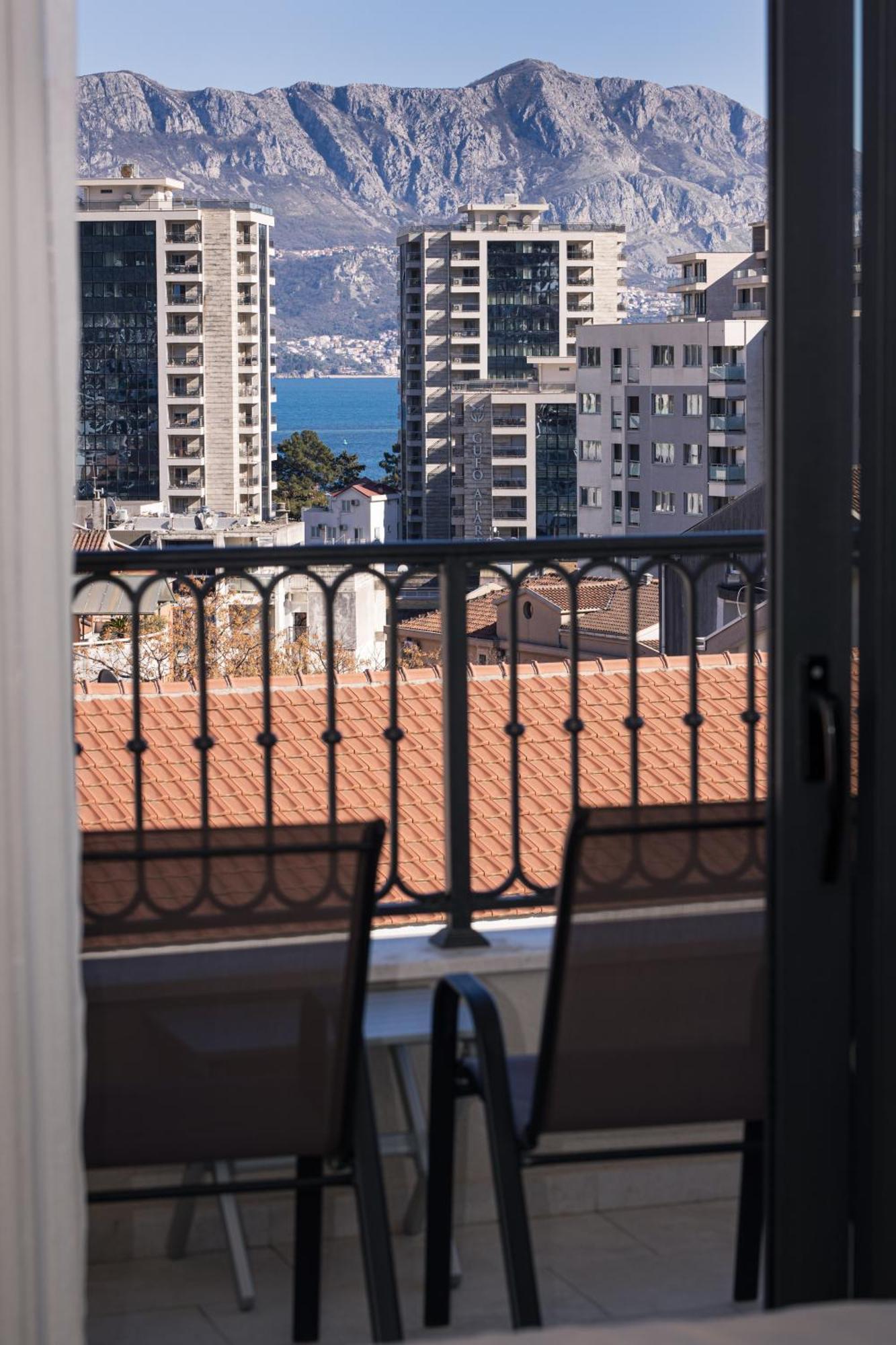 Hotel Pima Budva Eksteriør bilde