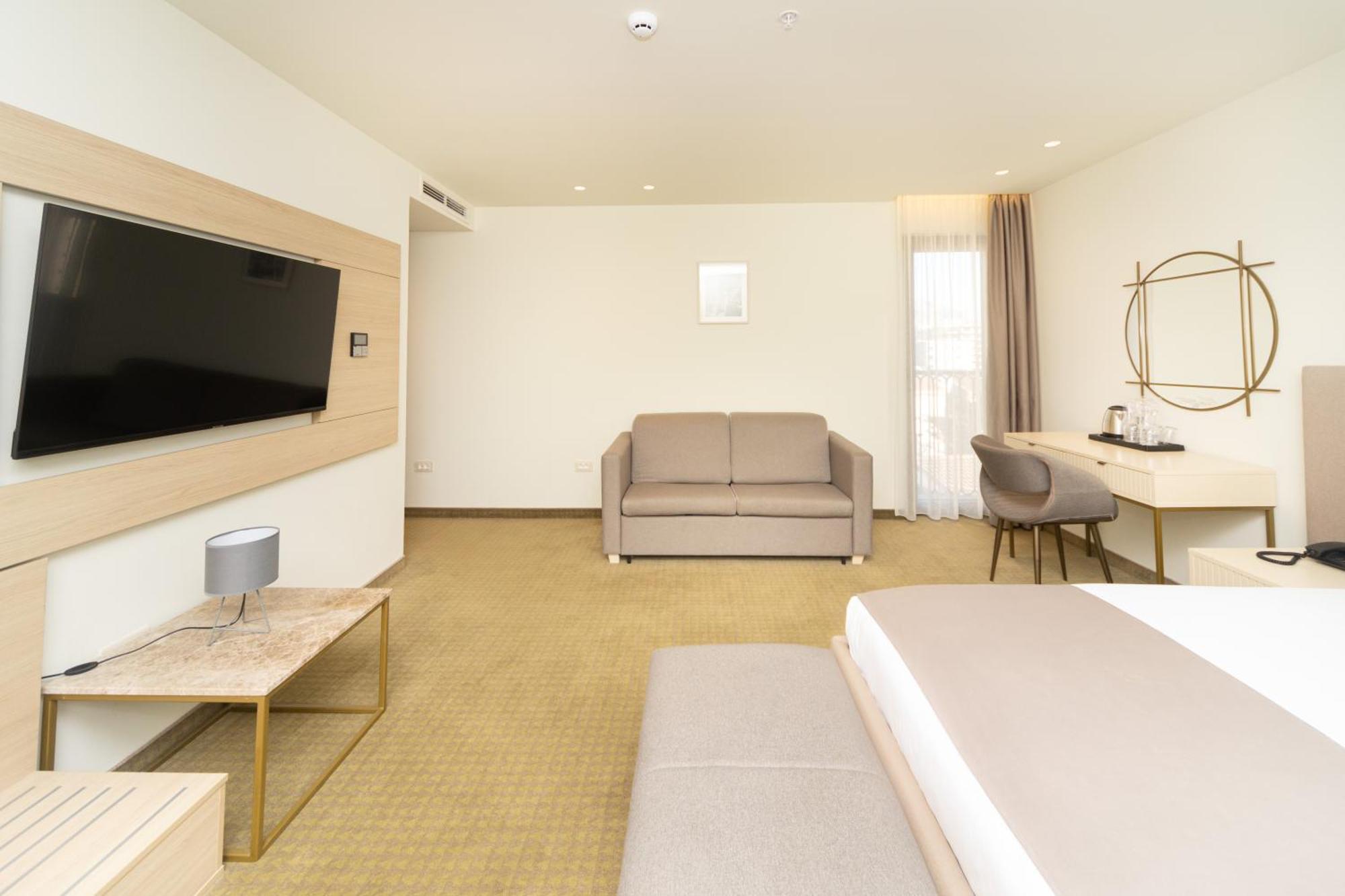 Hotel Pima Budva Eksteriør bilde